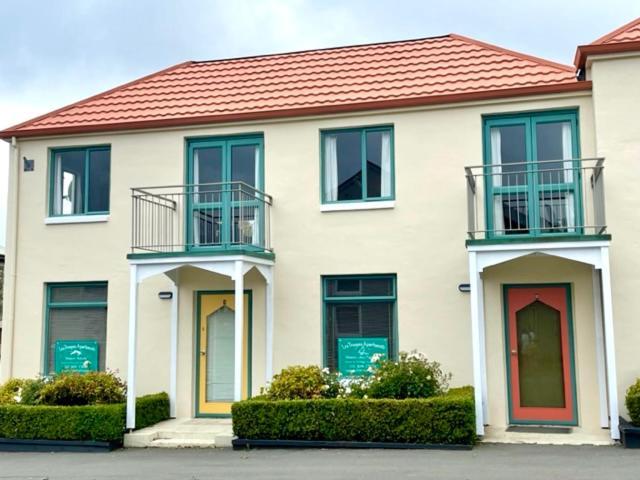 Les Troupes Apartments Akaroa Exterior foto
