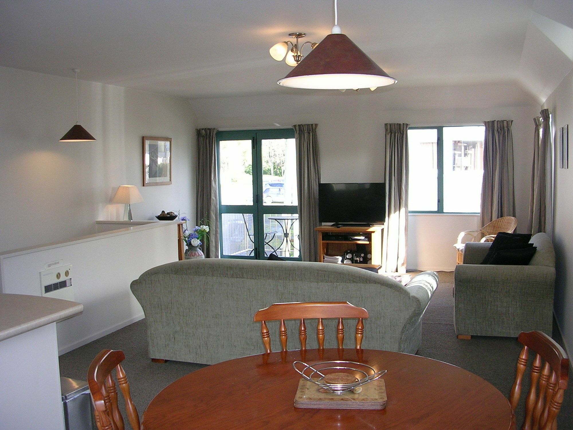 Les Troupes Apartments Akaroa Exterior foto
